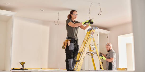 Best Commercial Electrician Services  in Mayfield Heights, OH